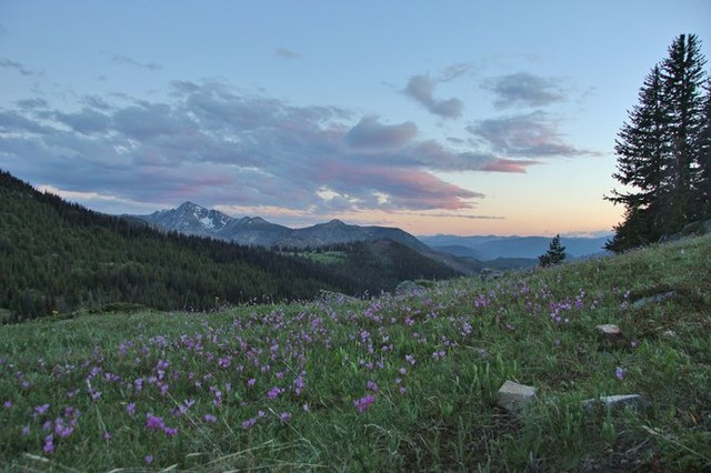 Horseshoe Basin Sunset over Horseshoe Basin. Photo by Urmi.