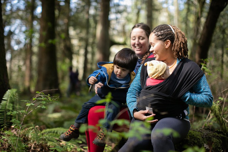 Families on trail. Photo by Tais Kulish.