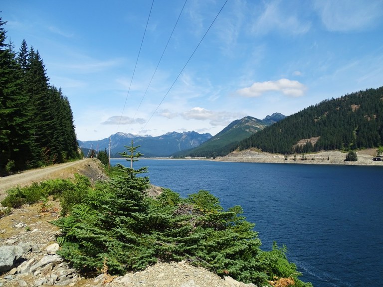 Lake Keechelus from the trail. Photo by ToddlerTrekking. 