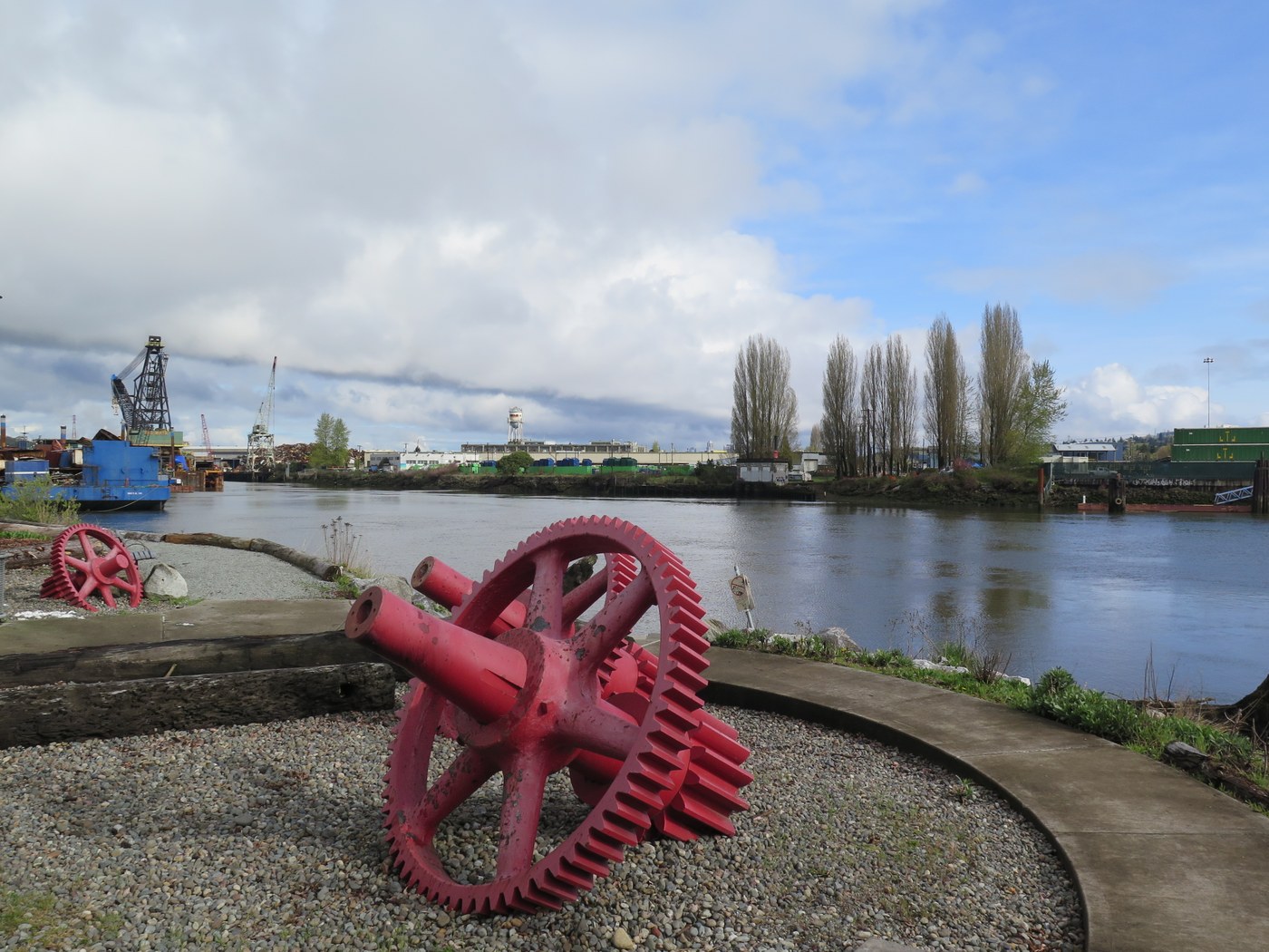 Duwamish Trail. Photo by wafflesnfalafel.jpeg Duwamish Trail. Photo by wafflesnfalafel.jpeg