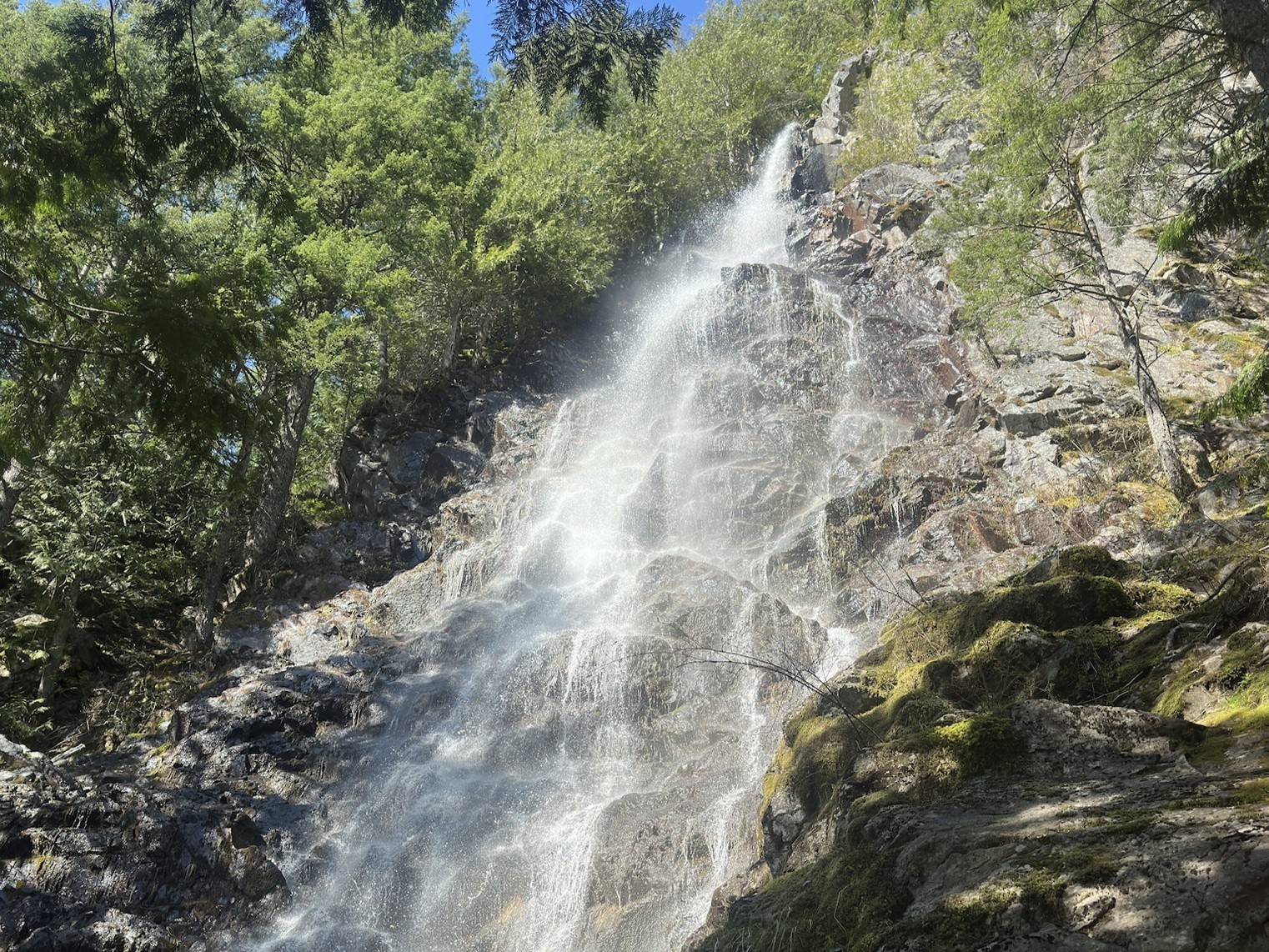 Teneriffe Falls. Photo by msmit245. The waterfalls at Teneriffe Falls on a sunny day. Photo by trip reporter msmit245.