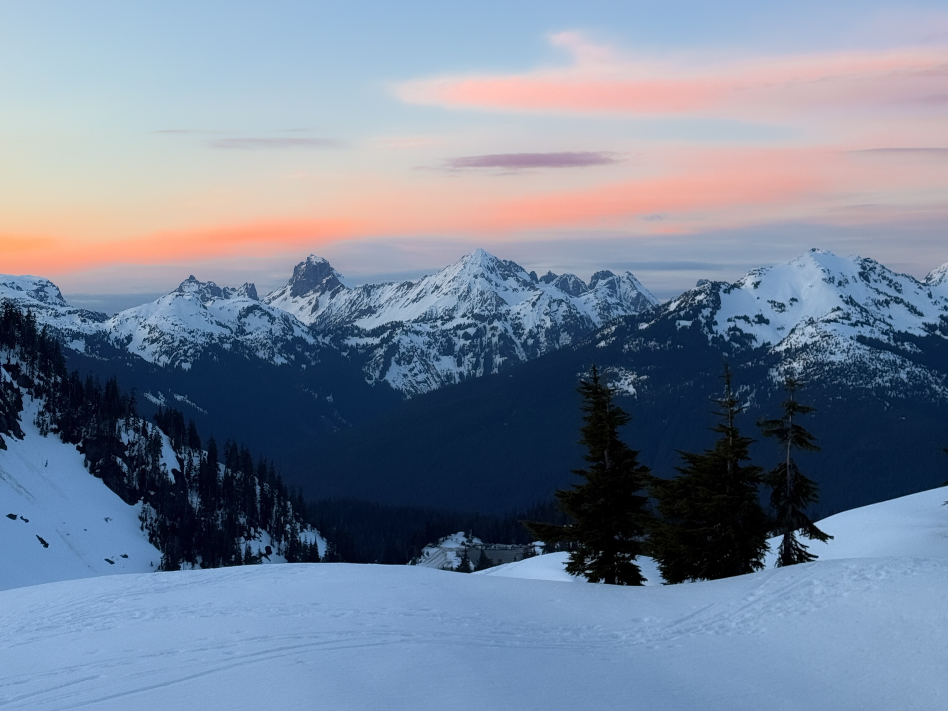 Artist Ridge - Huntoon Point. A colorful sunset along the Artist Ridge - Huntoon Point hike. Photo by wildman_walther.