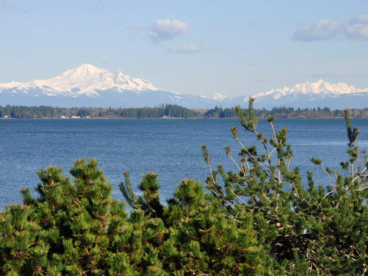 Semiahmoo Spit. Photo bt raring2hike.jpeg