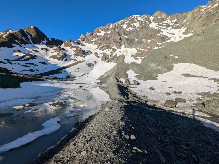 A lake and lateral glacial moraine.
