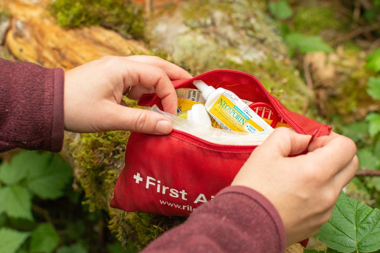 How to Build a First Aid Kit