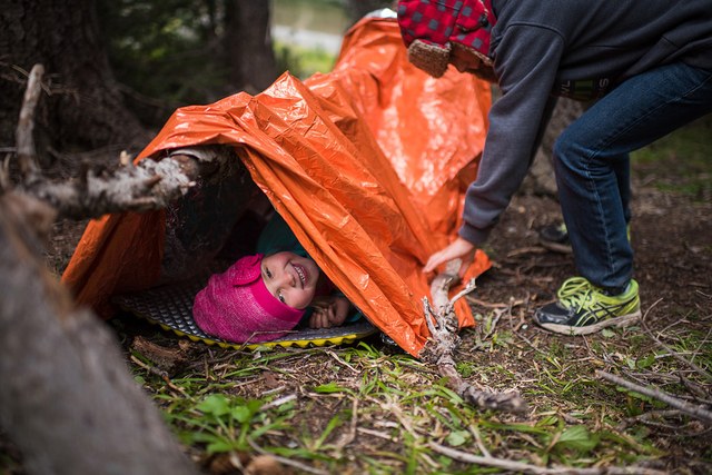 Practice shelter building at Sunrise Camp. Photo by Christy Pelland.
