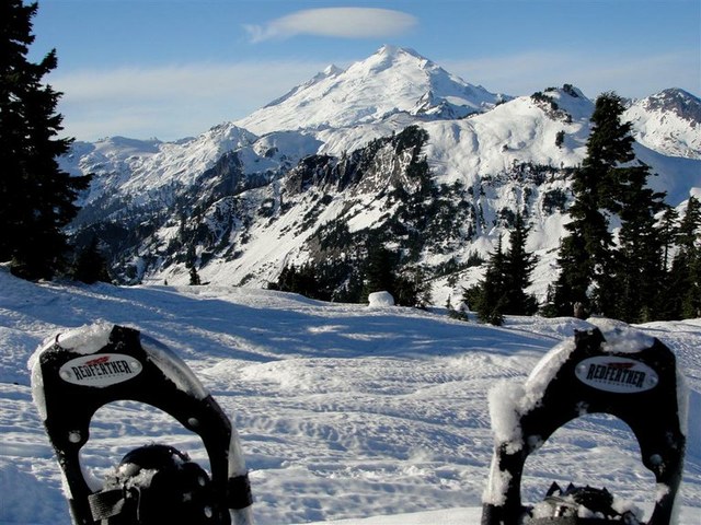 Artist Point Snowshoe by geezerhiker