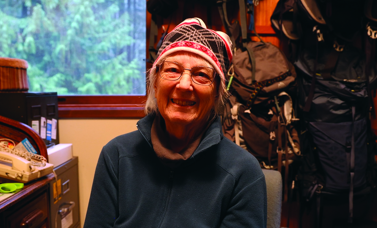 Ann Marshall_r.jpg Ann Marshall_r.jpg