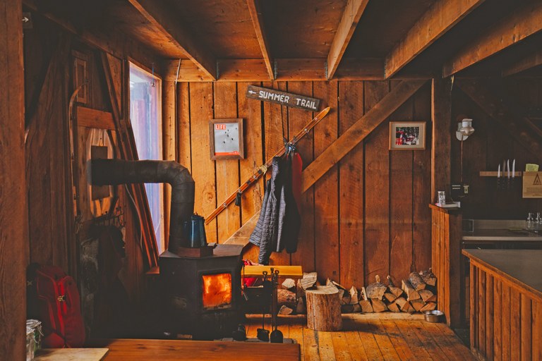 Cabin interior. Photo by Justin Donohue. JJM_6412 (1).jpg