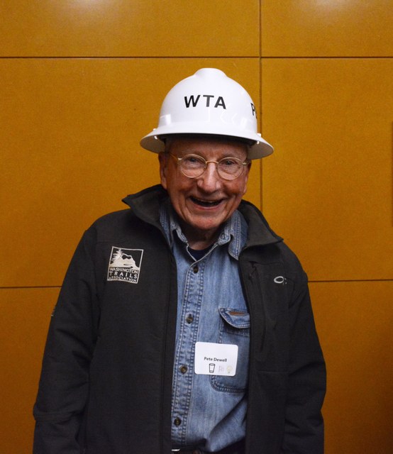 White Hat Award honoree Pete Dewell proudly wears his white hat at the 2016 Seattle Volunteer Appreciation event.