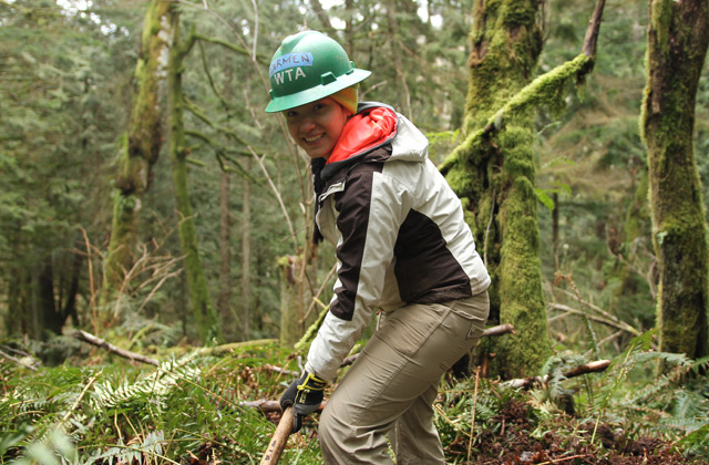 Carmen Zavala digging at Grand Ridge Britt Lê