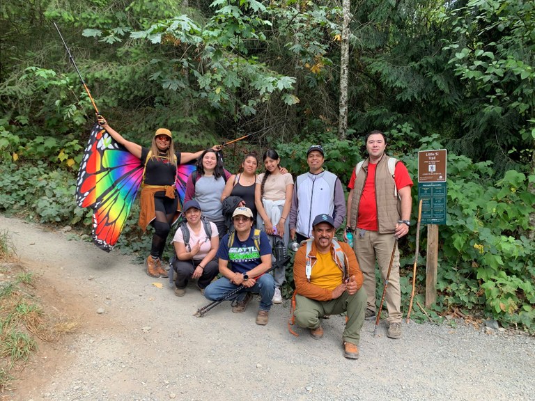 A group photo at Little Si. A group photo of an ECOSS in-language hiking group at the Little Si trailhead.