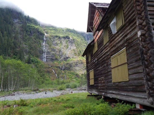 Enchanted Valley Chalet. Photo by Scott Barr.