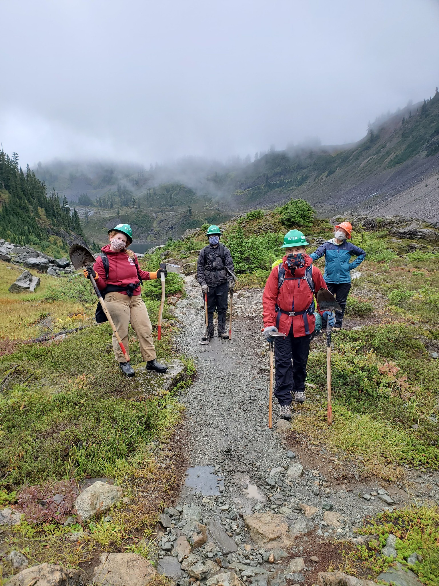 Heather Meadows volunteer crew in Sept. 2020