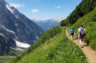 Hiker Headlines: Hike the State; WTA in the news; Cascade River Road, Labor Mountain Fire area closures