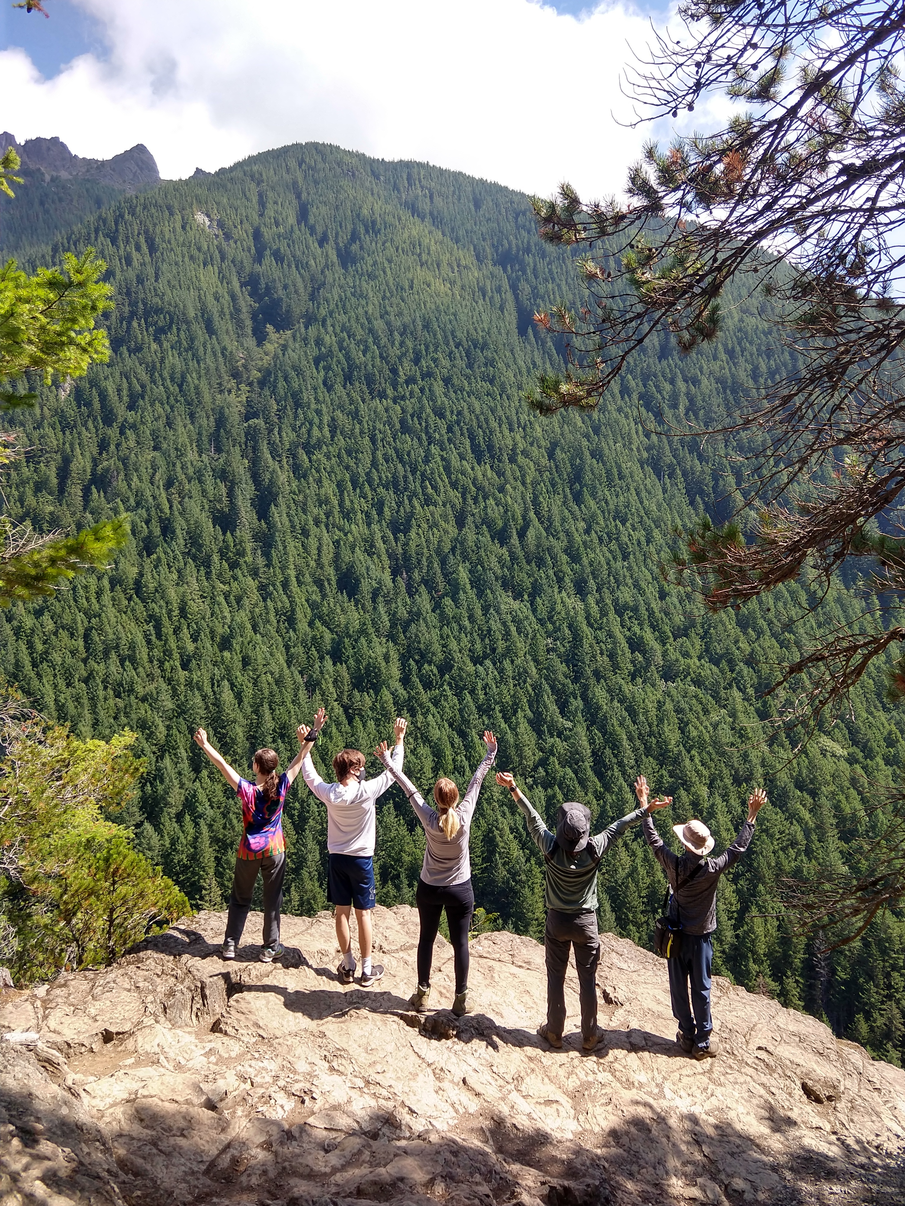 Youth hikers on Little Si. Photo by Cory Lane.