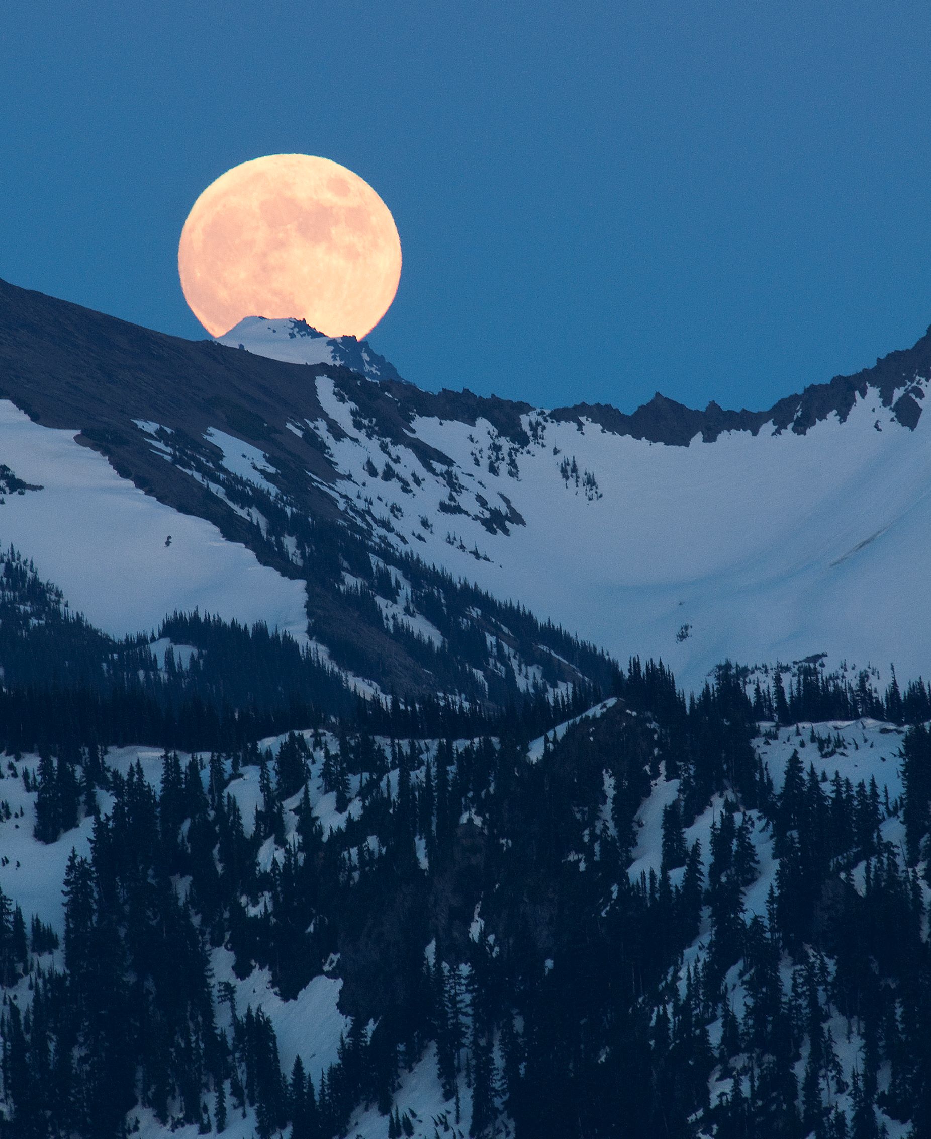 Full moon over Klahhane Ridge. Photo by Ken Campbell.