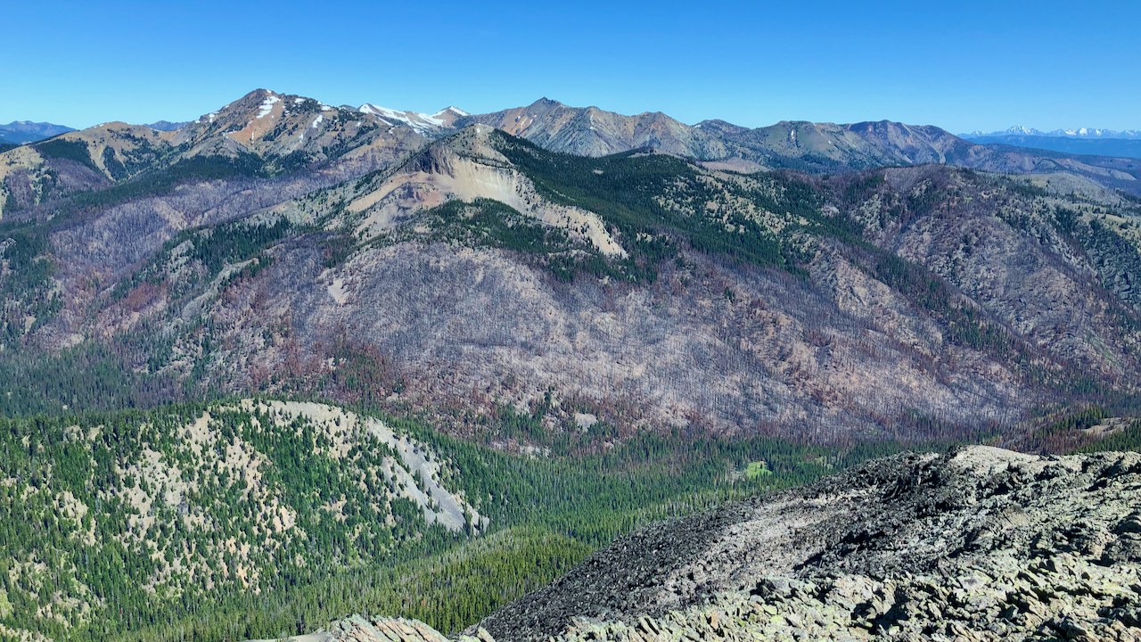 Looking at the Bismark, Nelson Ridge, Mt Aix conglomeration and the aftermath of the 2021 Schneider Springs Fire - urbanfarmboy 2022 trip report