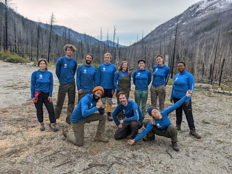 Our LTF crews posing for a group photo on their first onboarding trip at Cow Creek Meadows. Photo courtesy of Zachary Toliver.