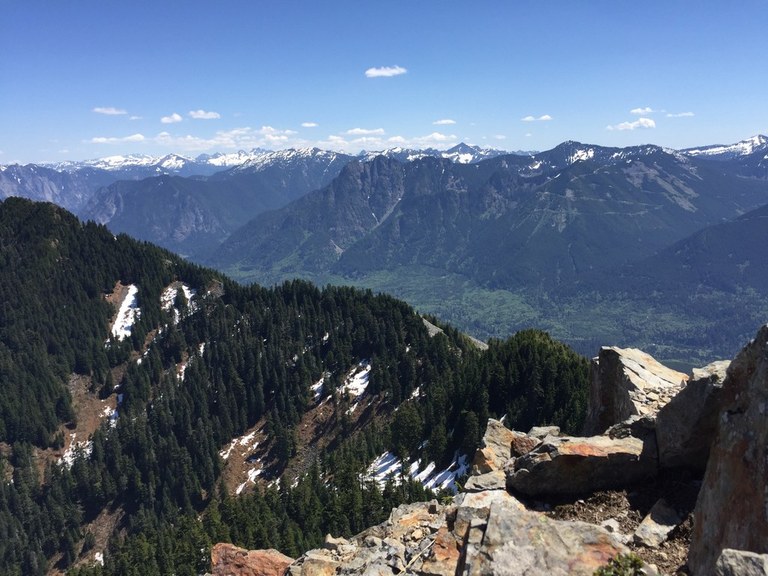 Mount Teneriffe Photo by Diplomapster.jpeg Mount Teneriffe Photo by Diplomapster.jpeg