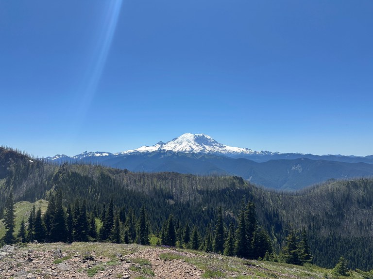 A view of Mount Rainier from Noble Knob. Photo by THEG00DFIGHT.