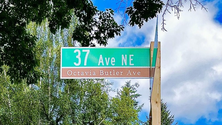 Enjoy a local hike to Octavia Butler Avenue in Lake Forest Park from the north, south, or east. Photo by Linnea Johnson 37th Ave NE / Octavia Butler Ave street sign.