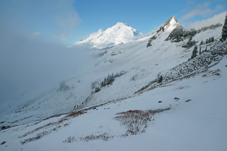 Snow on the mountain as seen from the Ptarmigan Ridge Trail. Photo by trip reporter dchk.