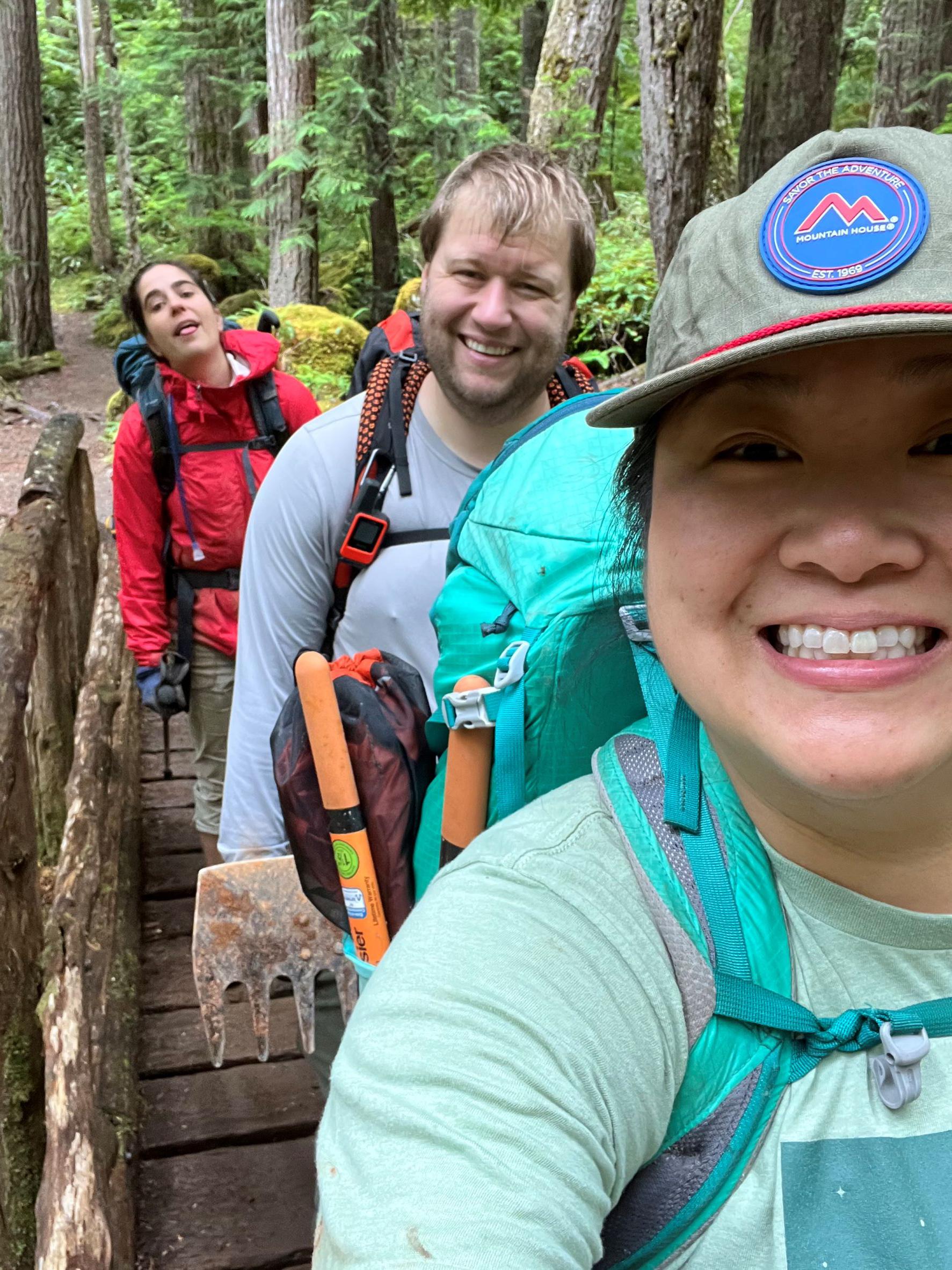 Trail crew taking a selfie on The Brothers trail. Photo by Doris the Explorist.