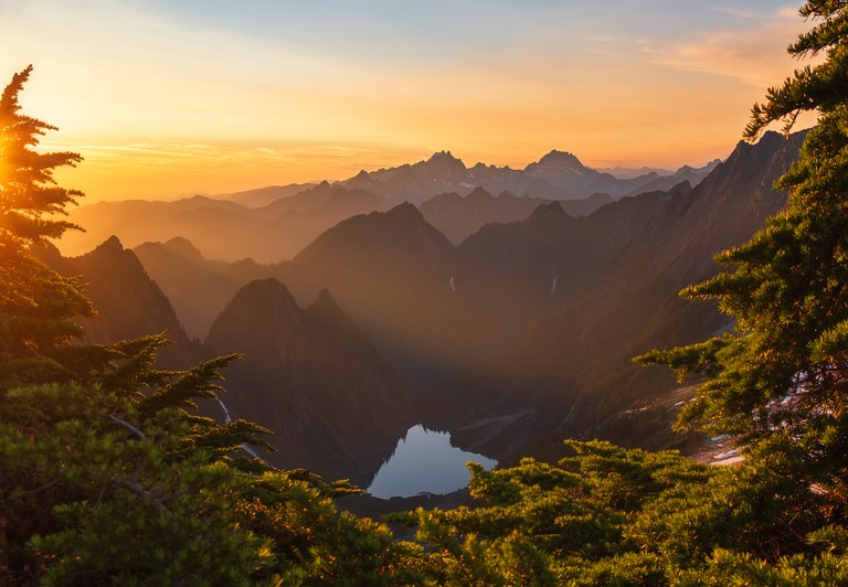 A glowing view from the summit of Vesper Peak. Photo by Jason Prater.