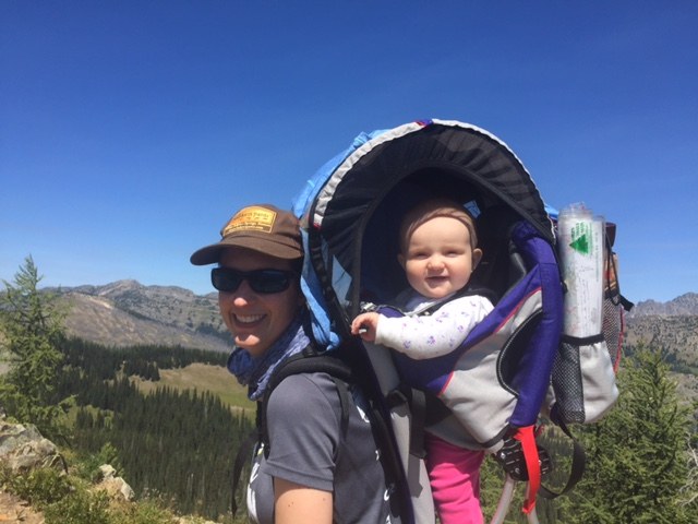 Krista hiking on the PCT with her daughter in the Kelty Pathfinder. 