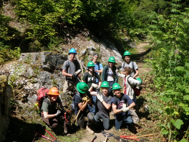 Youth Volunteers on Thunder Creek Trail photo by Lacey Cunningham Photo by Lacey Cunningham