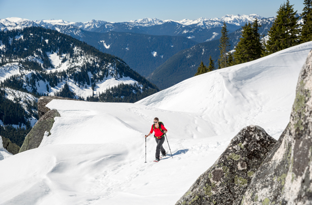 Stefanie Zulauf hiking Skyline Daniel Silverberg.
