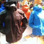 mountain hardwear plasmic jacket