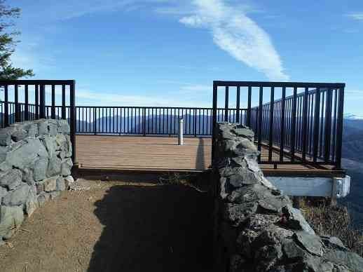 The site of the former lookout, now a viewing area. Photo courtesy Olympic National Forest.