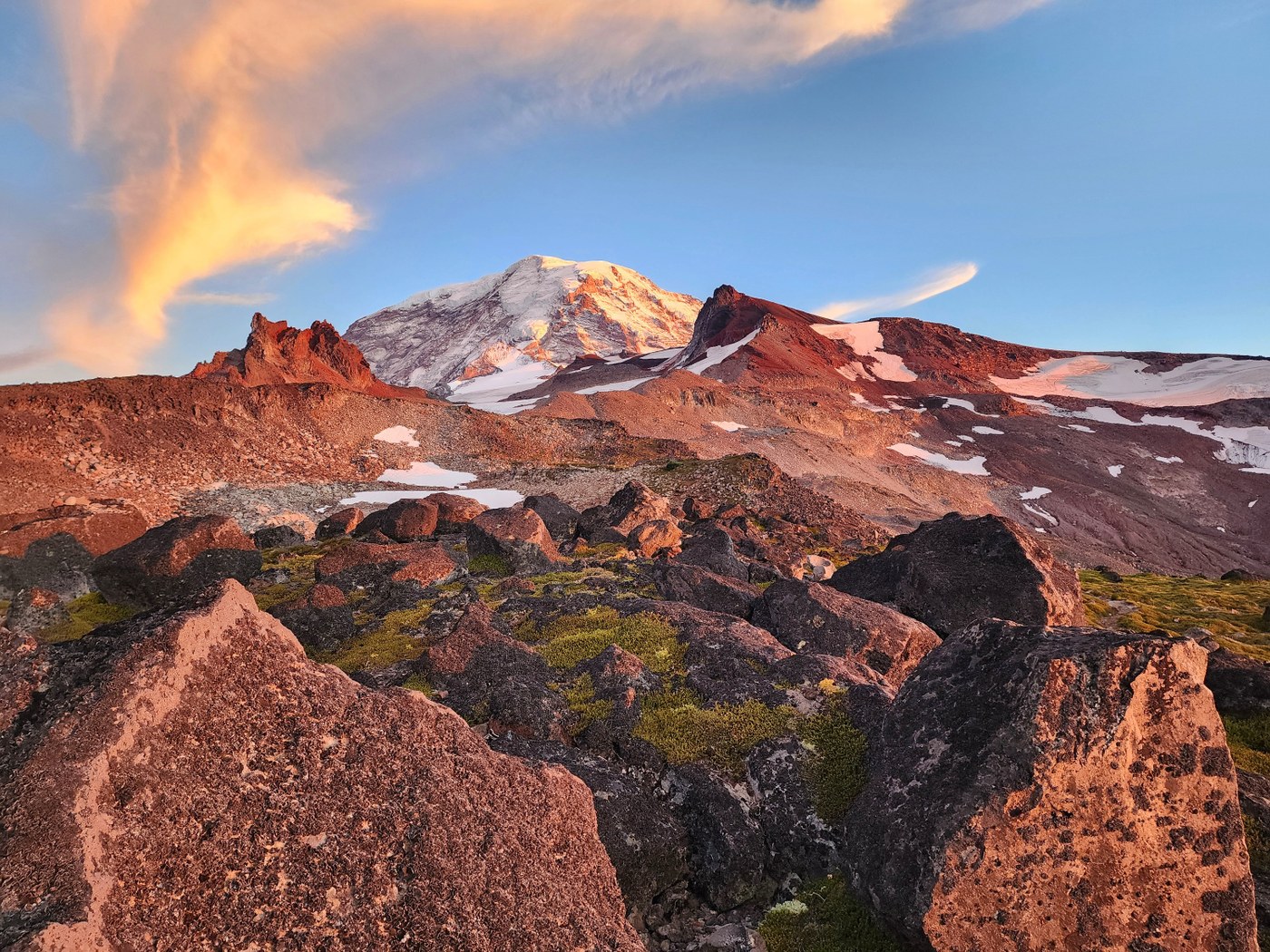 Sunset view of Echo, Rainier and Observation
