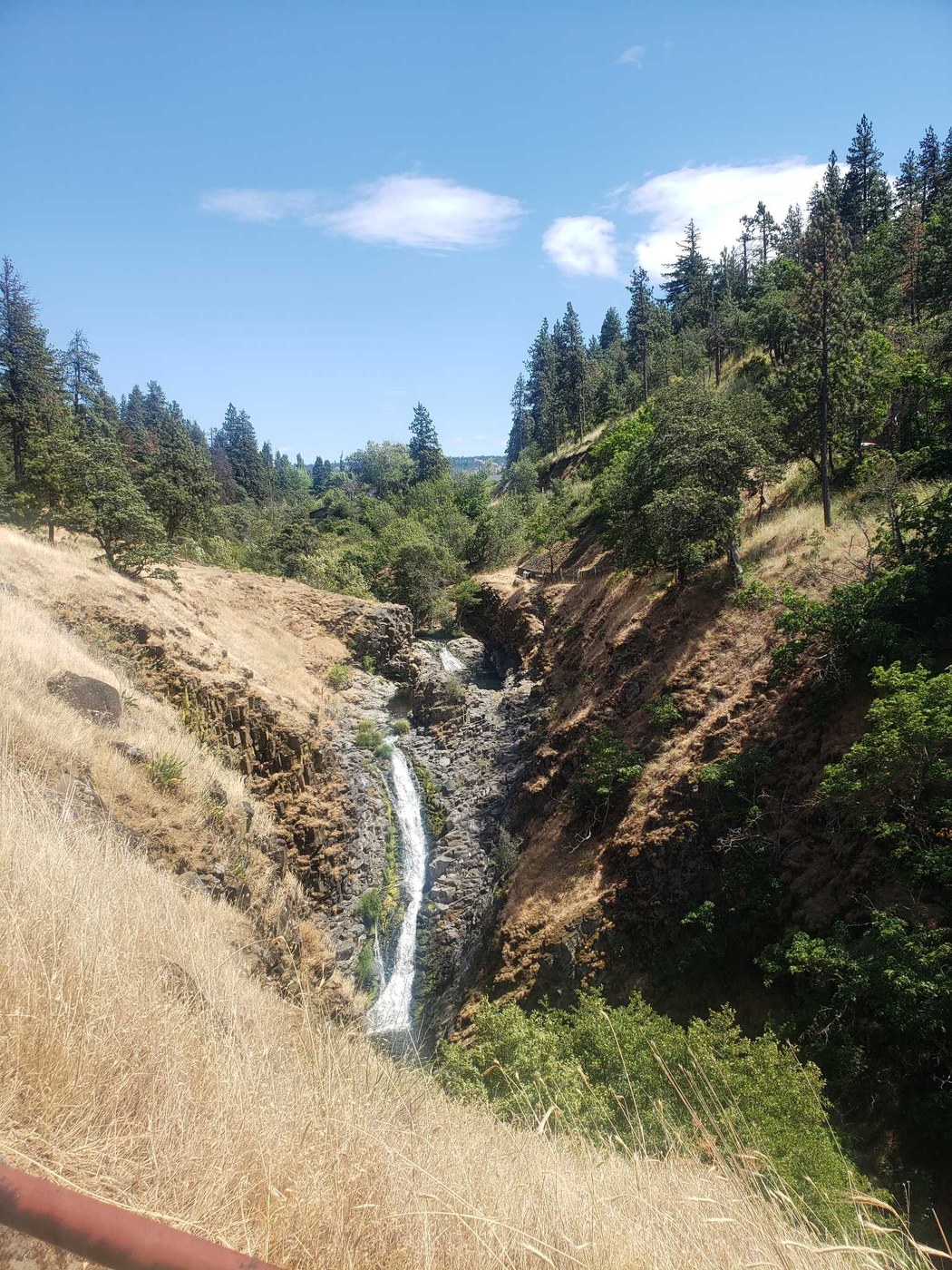 Mosier Creek Falls and Mosier Plateau by nwroth