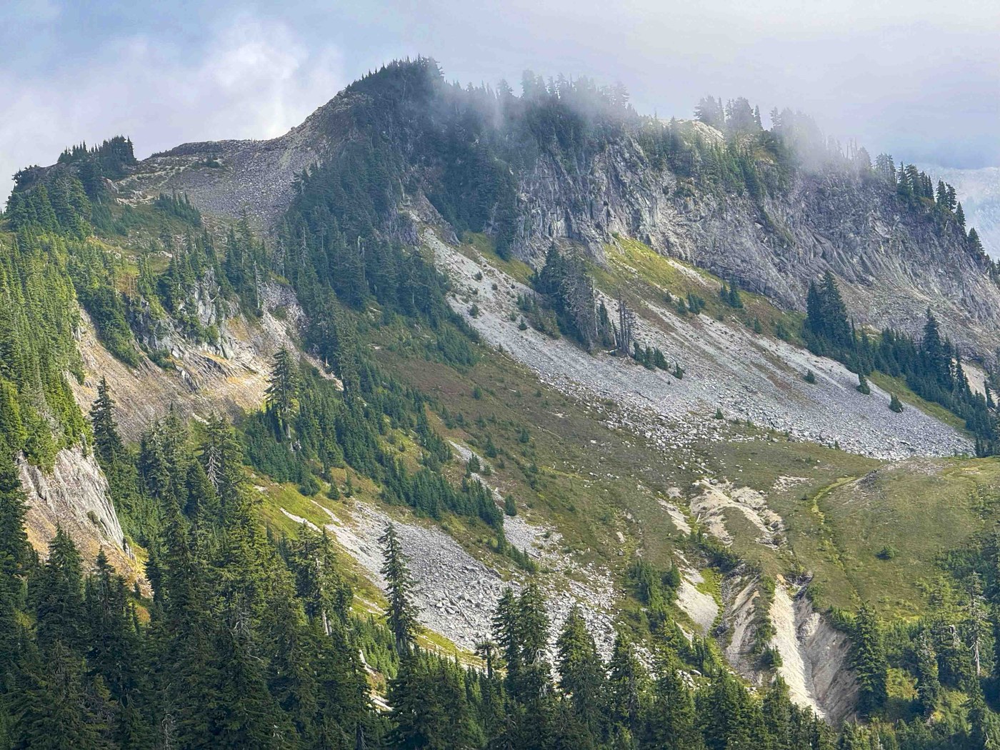 A view of Huntoon Point from the Ptarmigan Ridge Trail